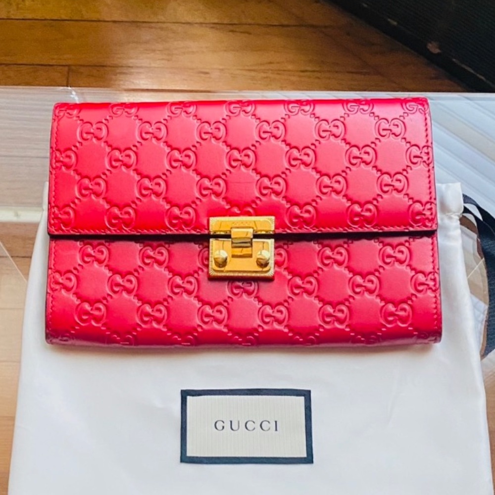 Red Gucci Wristlet 100% Real
